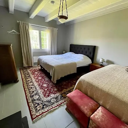 Daire Bosvik Gard, Nyrenovert I Hovedhus Fra 1756 *