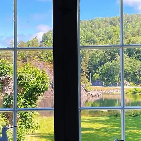 Bosvik Gard, Nyrenovert I Hovedhus Fra 1756 * 里瑟尔