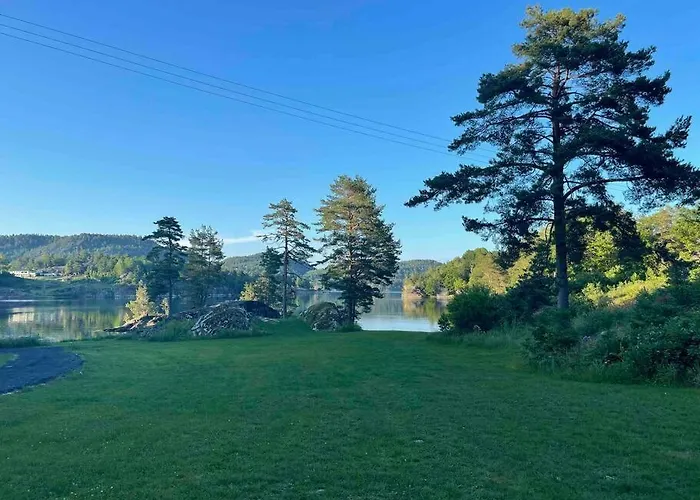 Daire Bosvik Gard, Nyrenovert I Hovedhus Fra 1756 Risør